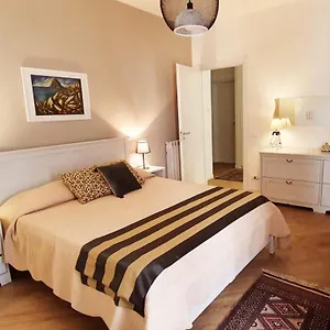 libertyhouse.sicilyhotelsitaly.net/