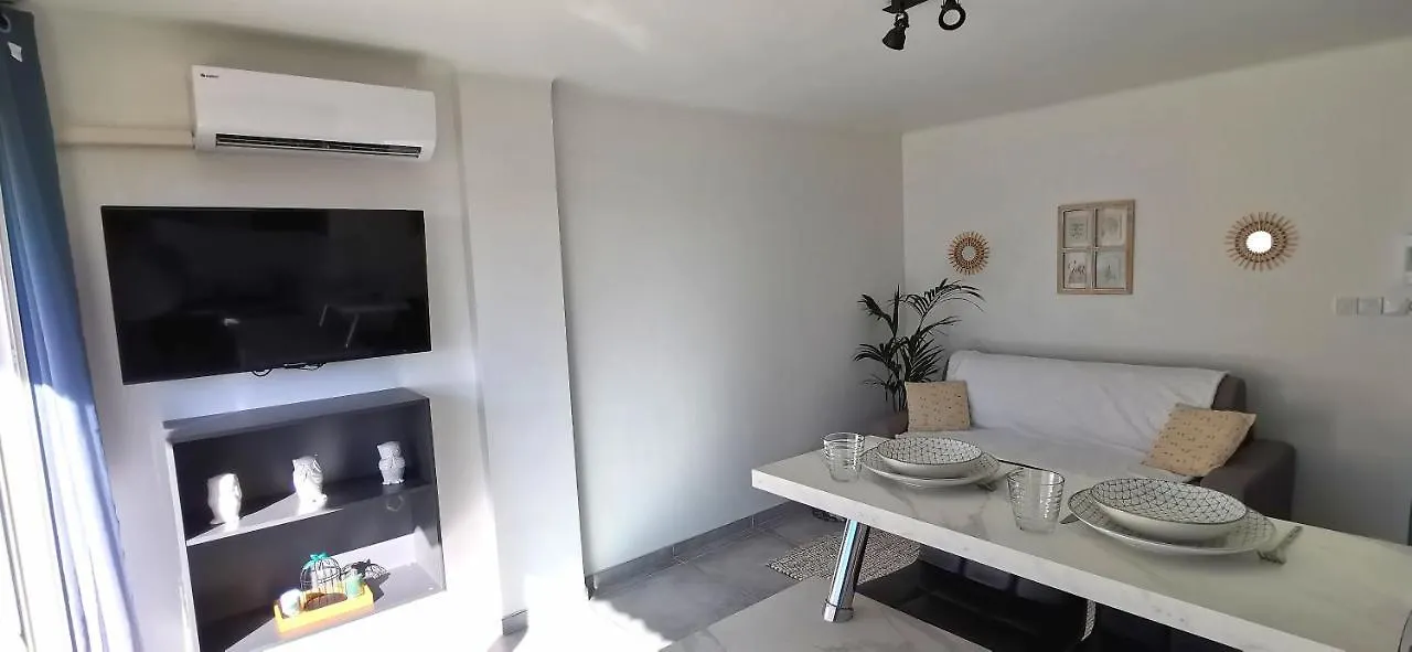 Cannes Pointe Croisette Studio Plage 2 Min A Pieds Apartment